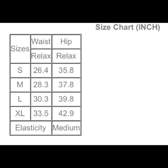 Boutique Boho Style High Rise Light/Medium Wash Frayed Ends Denim Jean Shorts - Picture 4 of 5